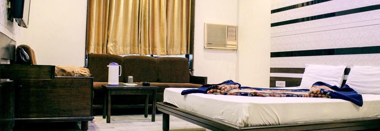 Hotel Ambaji International Ranpur Esterno foto